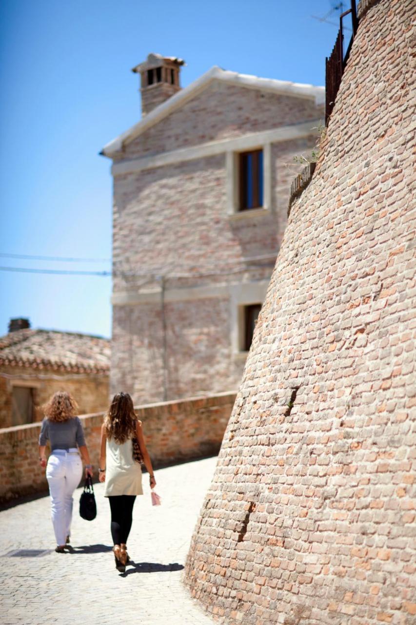 Agriturismo Pozzuolo Serrungarina Экстерьер фото